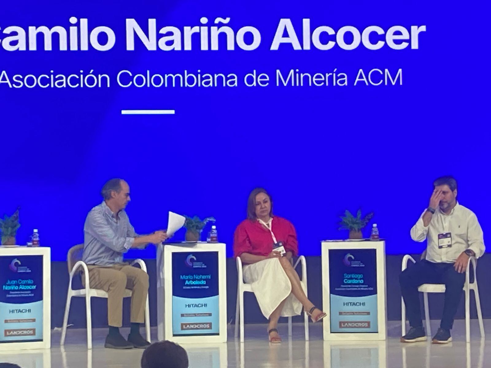 María Nohemí Arboleda, ministra de Minas y Energía, instaló el Congreso Nacional de Minería 2026, junto con Juan Camilo Nariño, presidente de la ACM