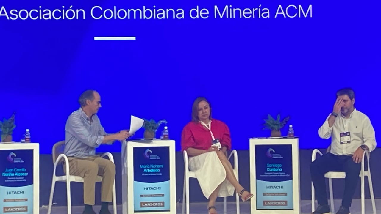 María Nohemí Arboleda, ministra de Minas y Energía, instaló el Congreso Nacional de Minería 2026, junto con Juan Camilo Nariño, presidente de la ACM