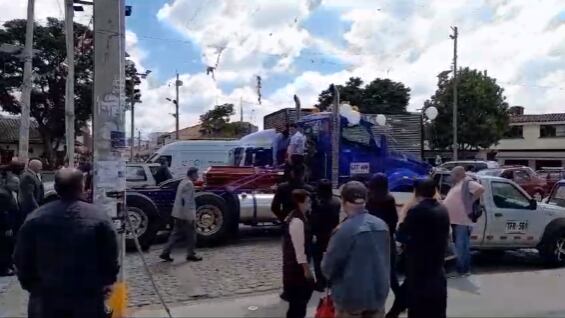 Una caravana de motos acompañó a José Vicente Pérez en sus honras fúnebres.