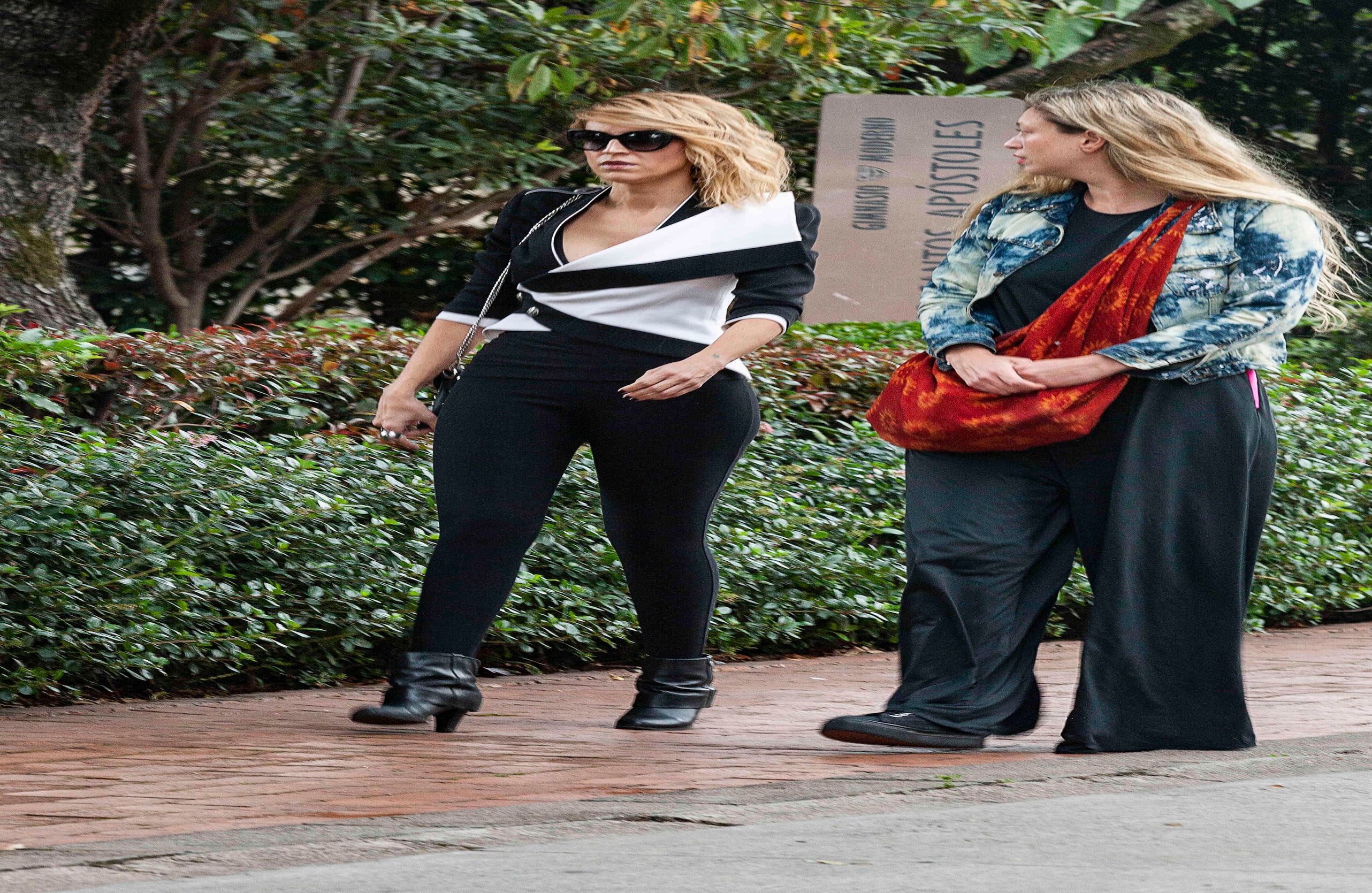 Varias actrices, como Alejandra Azcárate, hicieron presencia en el sepelio. 