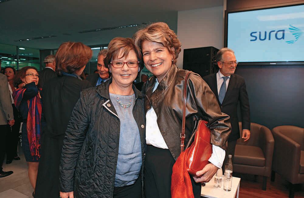 Piedad Bonnett y Ana María Cano.