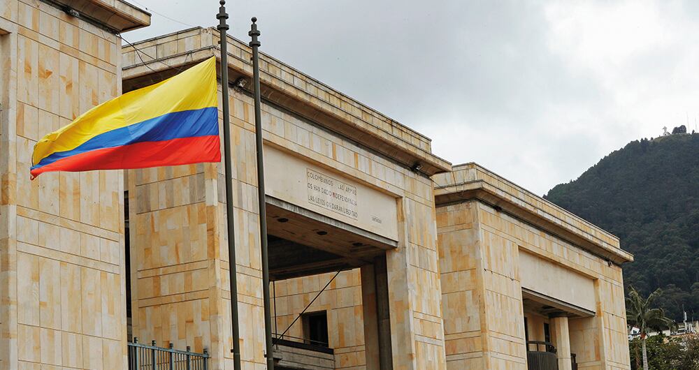 En el ámbito internacional se avizoran preocupantes inquietudes sobre la seguridad jurídica, en especial en asuntos comerciales.