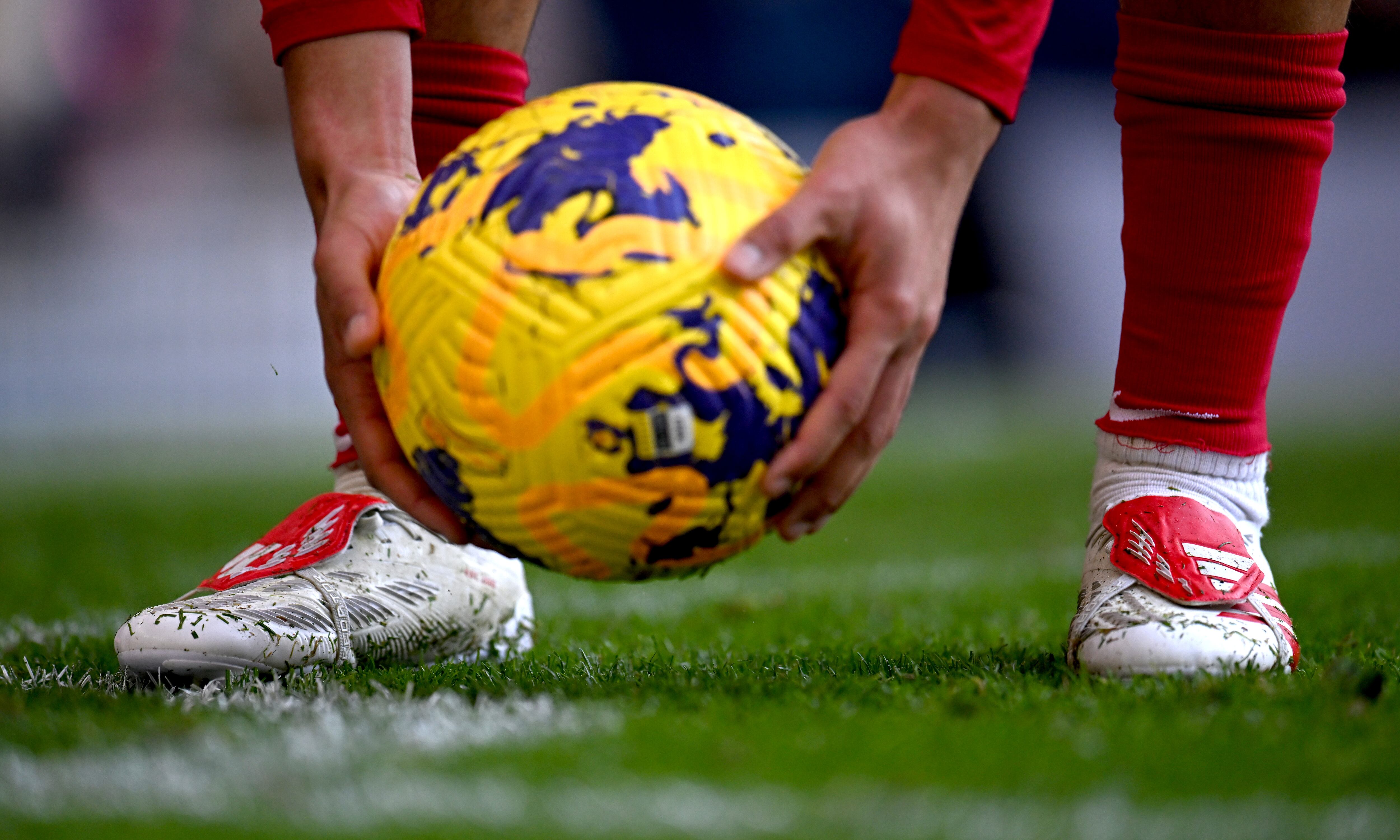 MANCHESTER, ENGLAND - NOVEMBER 25: (THE SUN OUT, THE SUN ON SUNDAY OUT) Trent Alexander-Arnold of Liverpool during the Premier League match between Manchester City and Liverpool FC at Etihad Stadium on November 25, 2023 in Manchester, England. (Photo by Andrew Powell/Liverpool FC via Getty Images)