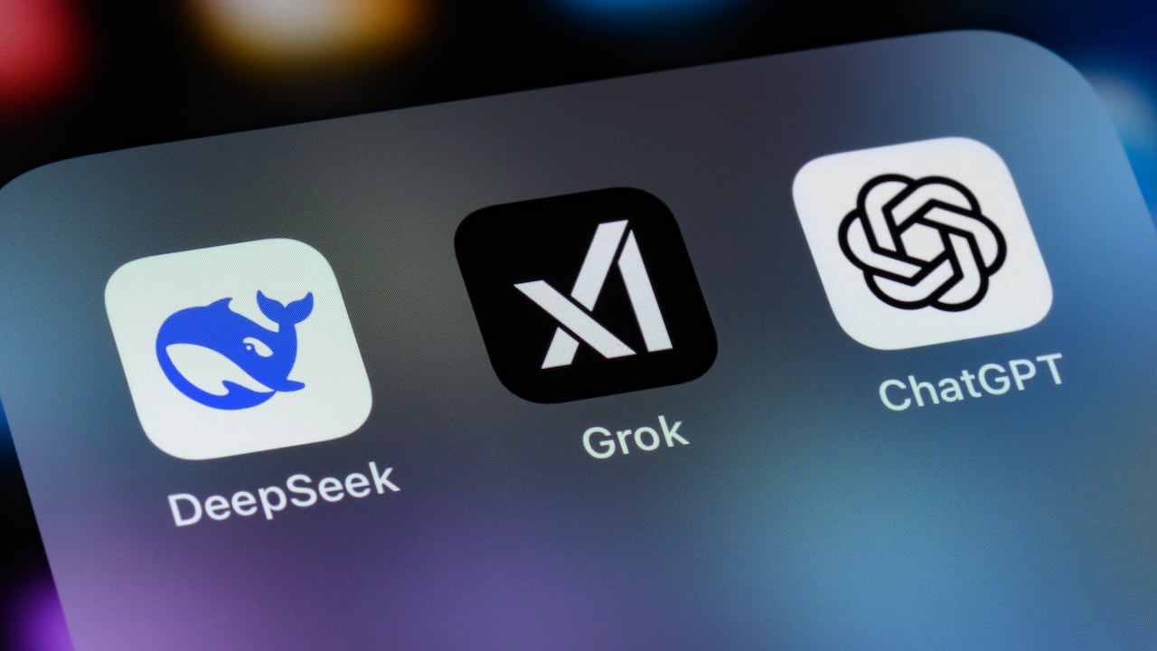 Las normas de uso de Grok prohíben expresamente la creación de imágenes en cualquier forma de sexualización.