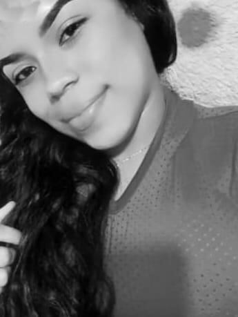 Una estudiante de enfermería murió por una bala perdida en Cali; salió a comprar algo y quedó en medio del tiroteo.