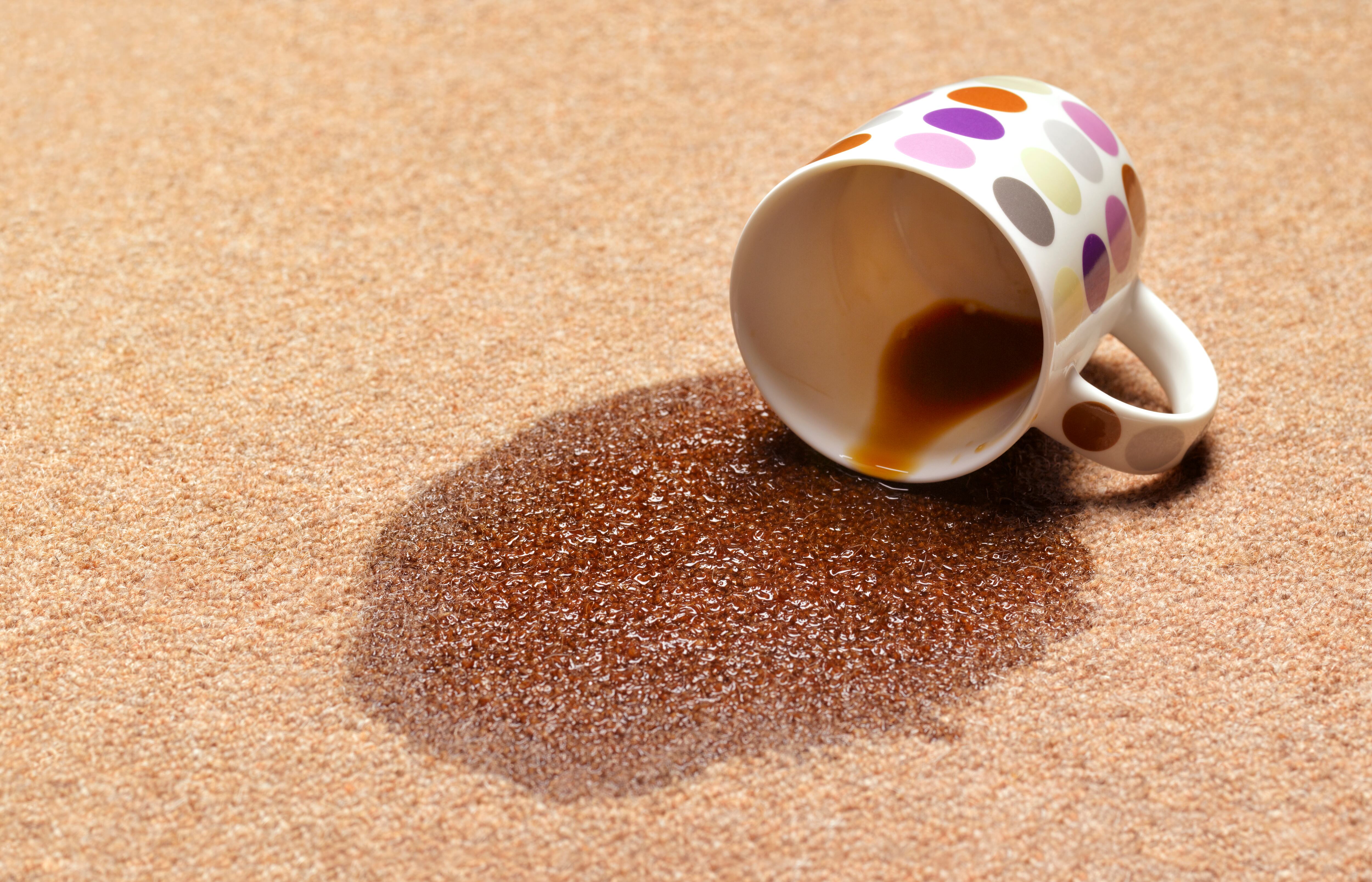 Las manchas de las alfombras pueden ser muy difíciles de quitar.