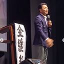 Yokoi Kenji Díaz conferencista, y escritor. Trabajador social de profesión, habló en Semana