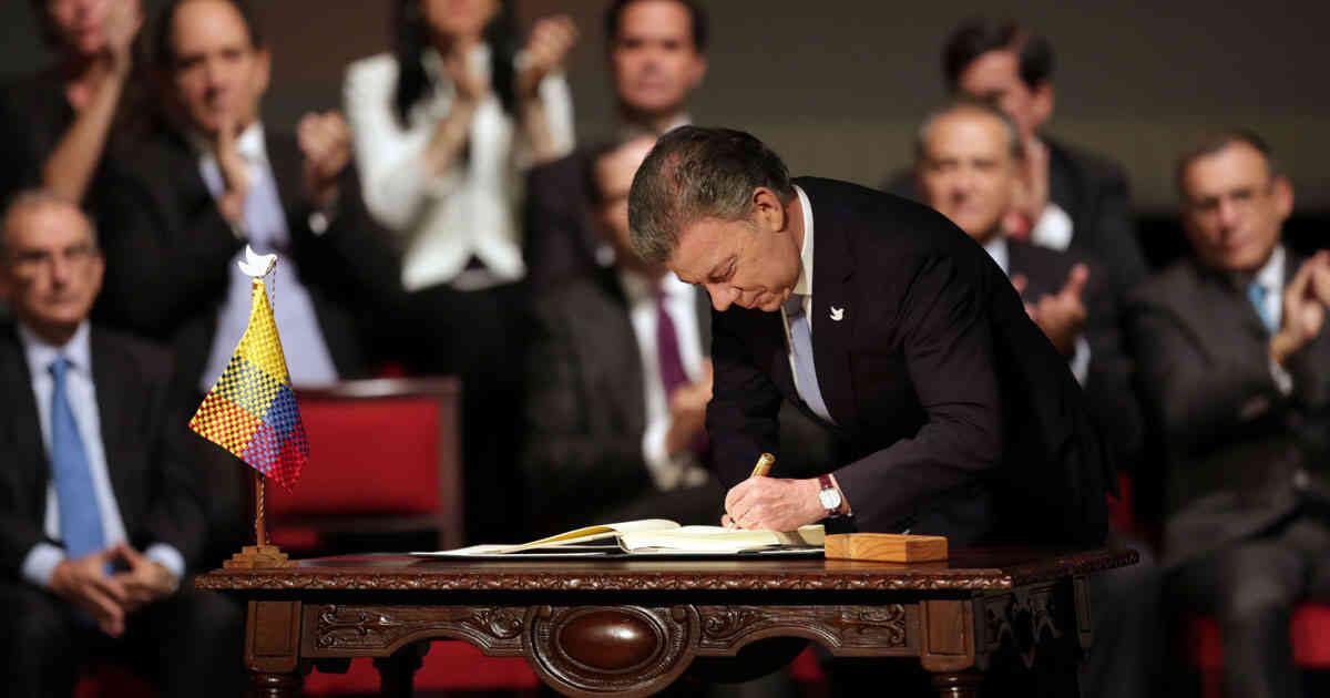 El Teatro Colón fue el escenario escogido para la firma del nuevo acuerdo en 2016. 