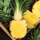 La piña es una fruta con vitamina C.