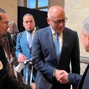 Por parte del Gobierno, la delegación está encabezada por el presidente de la Asamblea nacional chavista, Jorge Rodríguez, mientras que al frente de la Plataforma Unitaria de la oposición está Gerardo Blyde