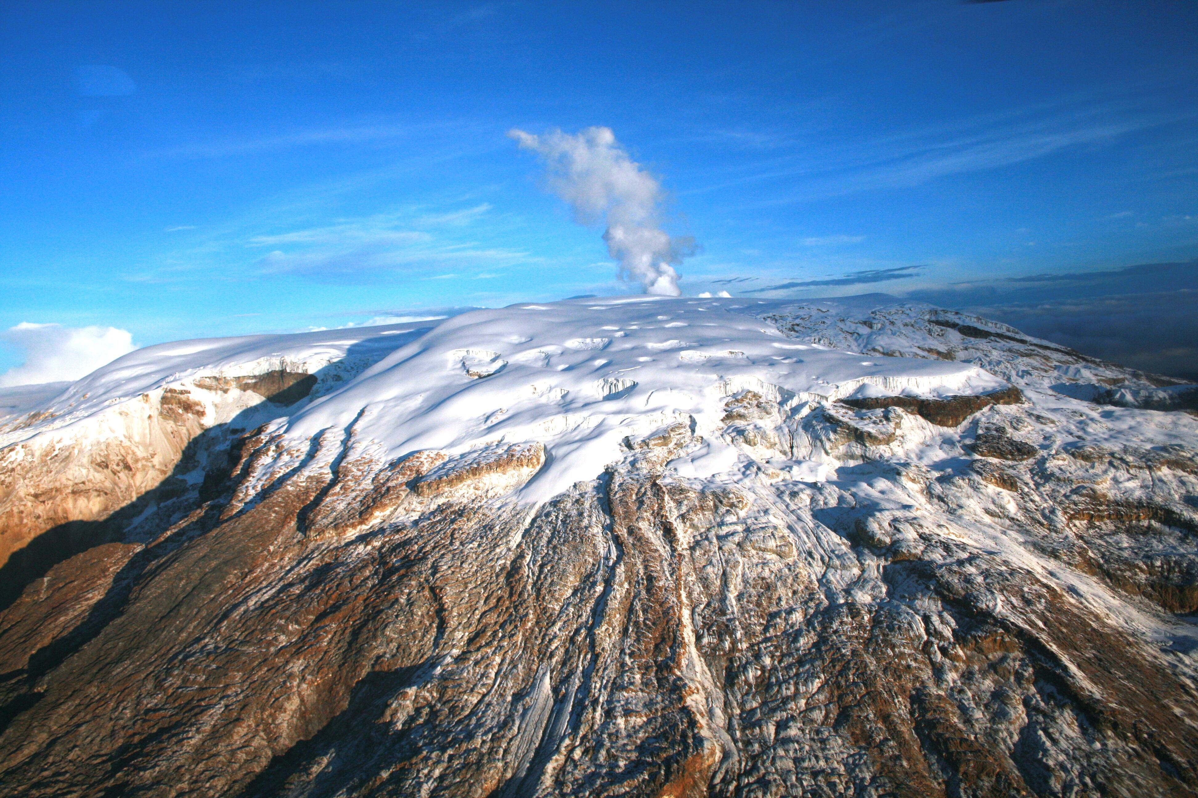 VOLCAN NEVADO DEL RUIZ