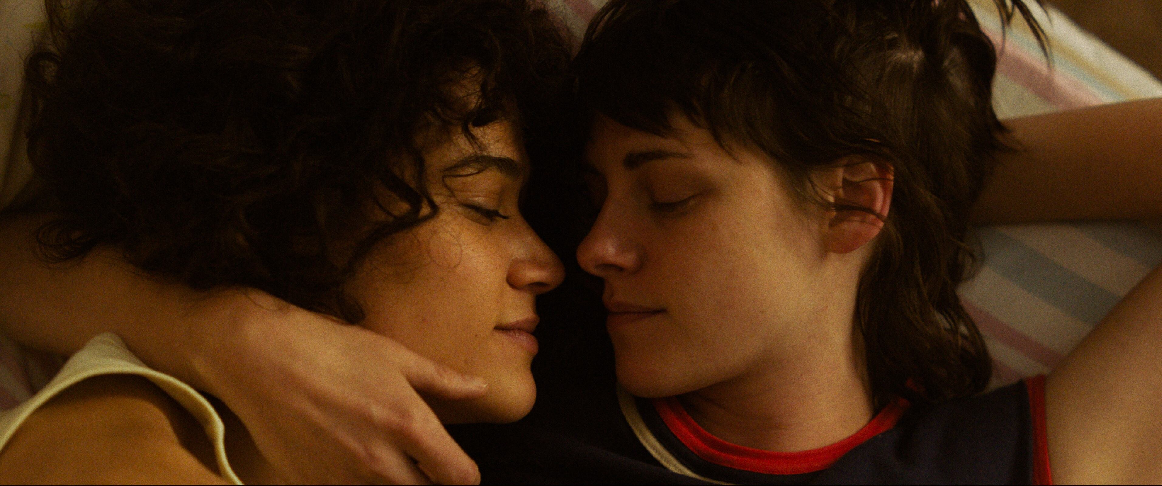 "AMOR, MENTIRAS Y SANGRE” (Love Lies Bleeding