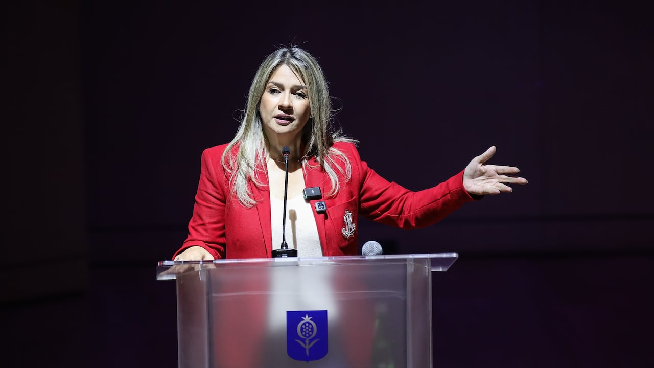 Conversación con Vicky Davila
Universidad de La Sabana
Martes 4 de febrero 2024