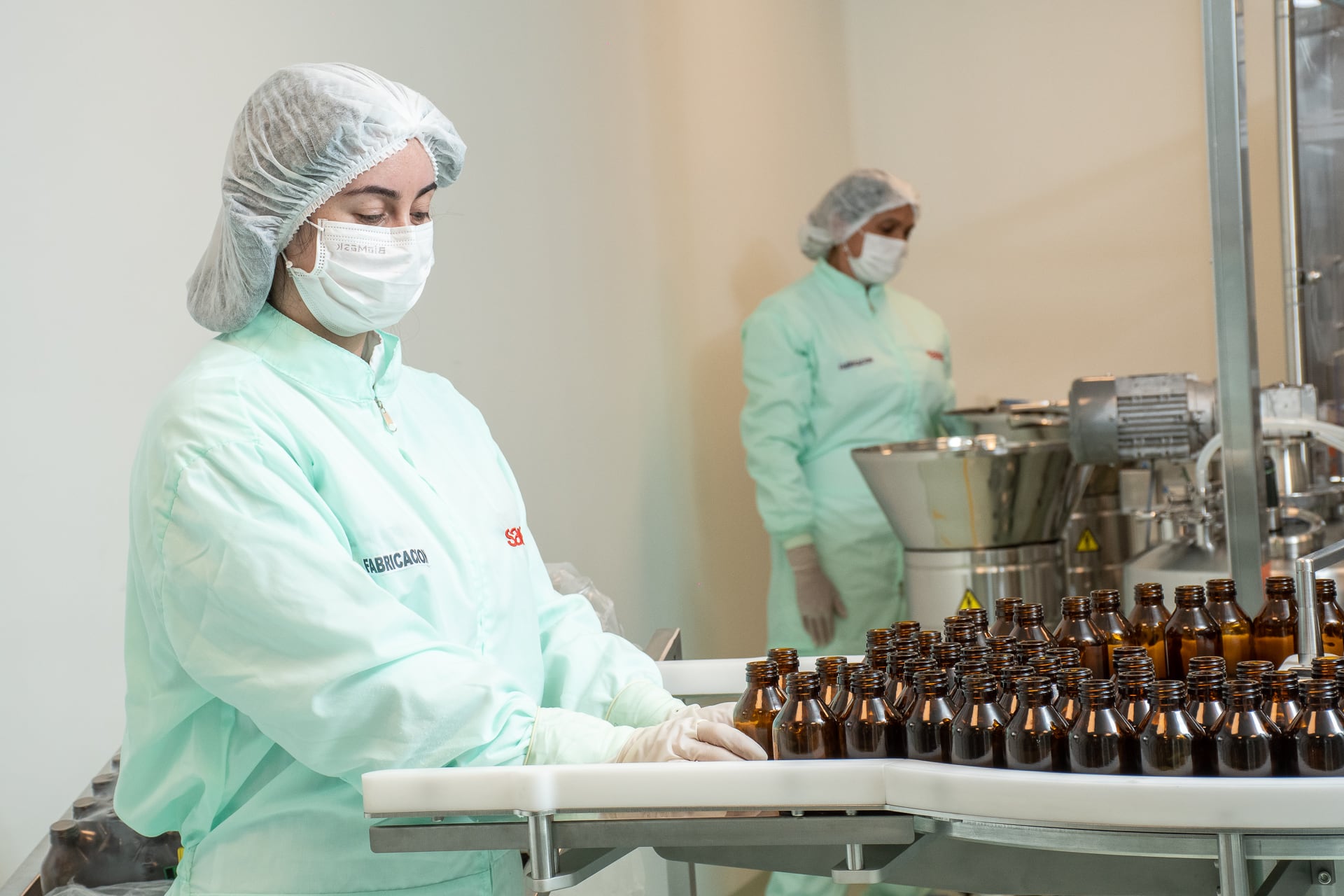 La compañía fortalece su presencia internacional mediante inversiones en investigación, desarrollo e infraestructura para ampliar su capacidad productiva.