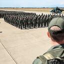 Los documentos prueban laadquisición, por parte del régimen, de 1.050 misiles, 400 bombas, 500 cohetes, 30 contenedores y 35 radares, para fortalecer el ejército venezolano. De manera desafiante, a finales del año pasado, Nicolás Maduro dijo: “Venezuela puede comprar balas, fusiles, tanques, aviones y misiles al país que le dé la gana”.