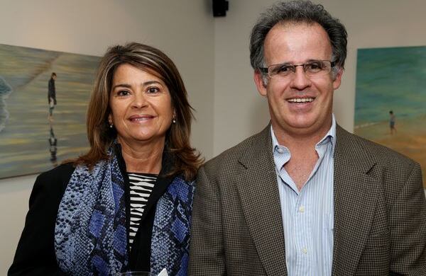 Ines de Uribe y Santiago Uribe.