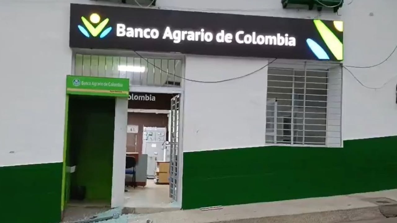 Banco Agrario asaltado.