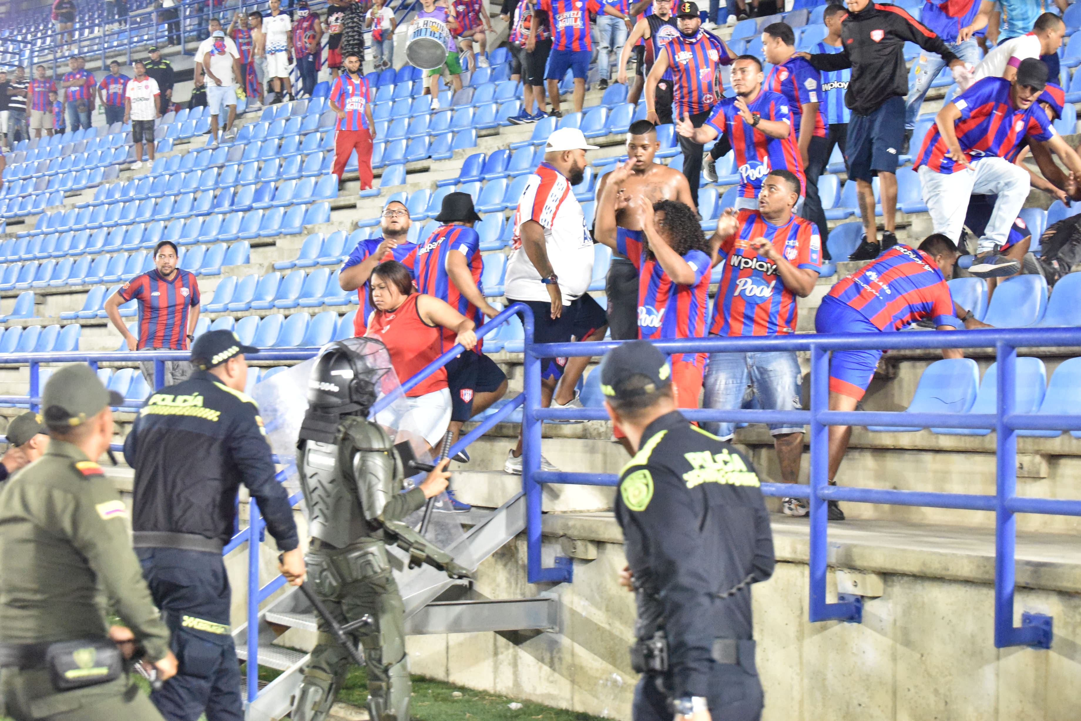 Unión Magdalena vs. Once Caldas - disturbios en el Estadio Sierra Nevada