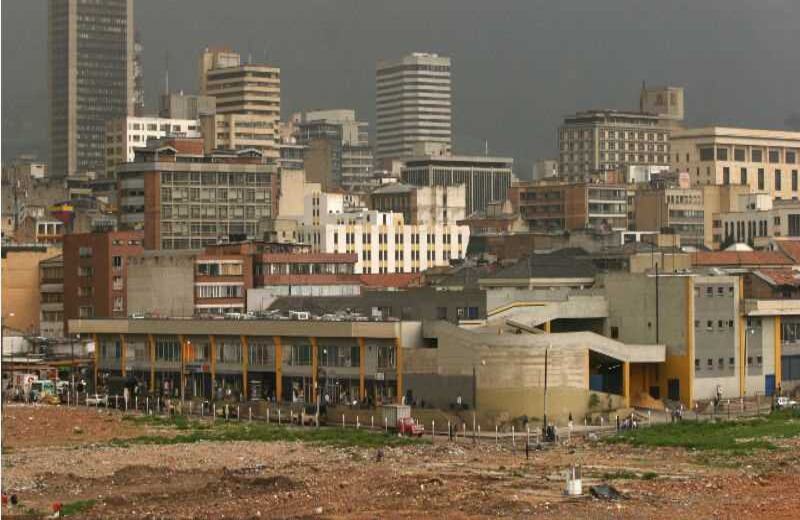 Tras el desalojo de El Cartucho, los indigentes se fueron hacia el naciente Bronx. Archivo.