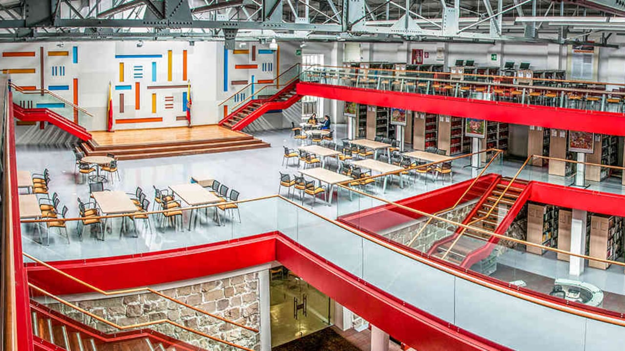 En la construcción de la biblioteca donde antes estaba el antiguo matadero se invirtieron más de 21.000 millones de pesos.