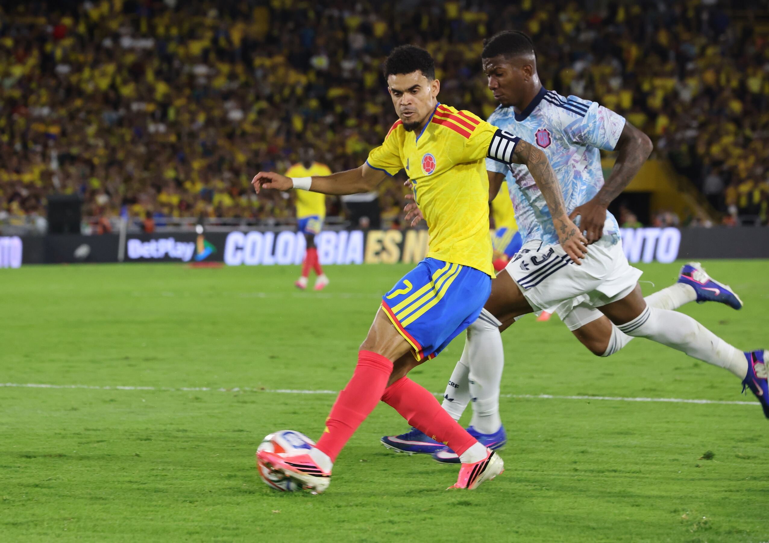 Luis Díaz jugada