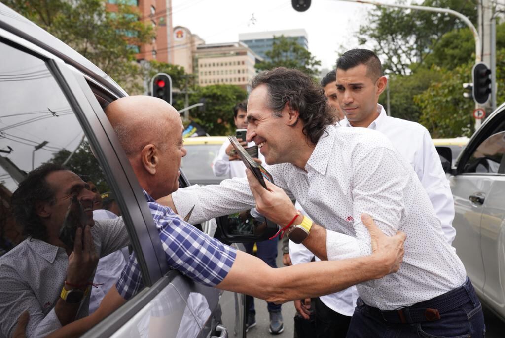 Federico Gutiérrez volvió a salir a las calles de Medellín.