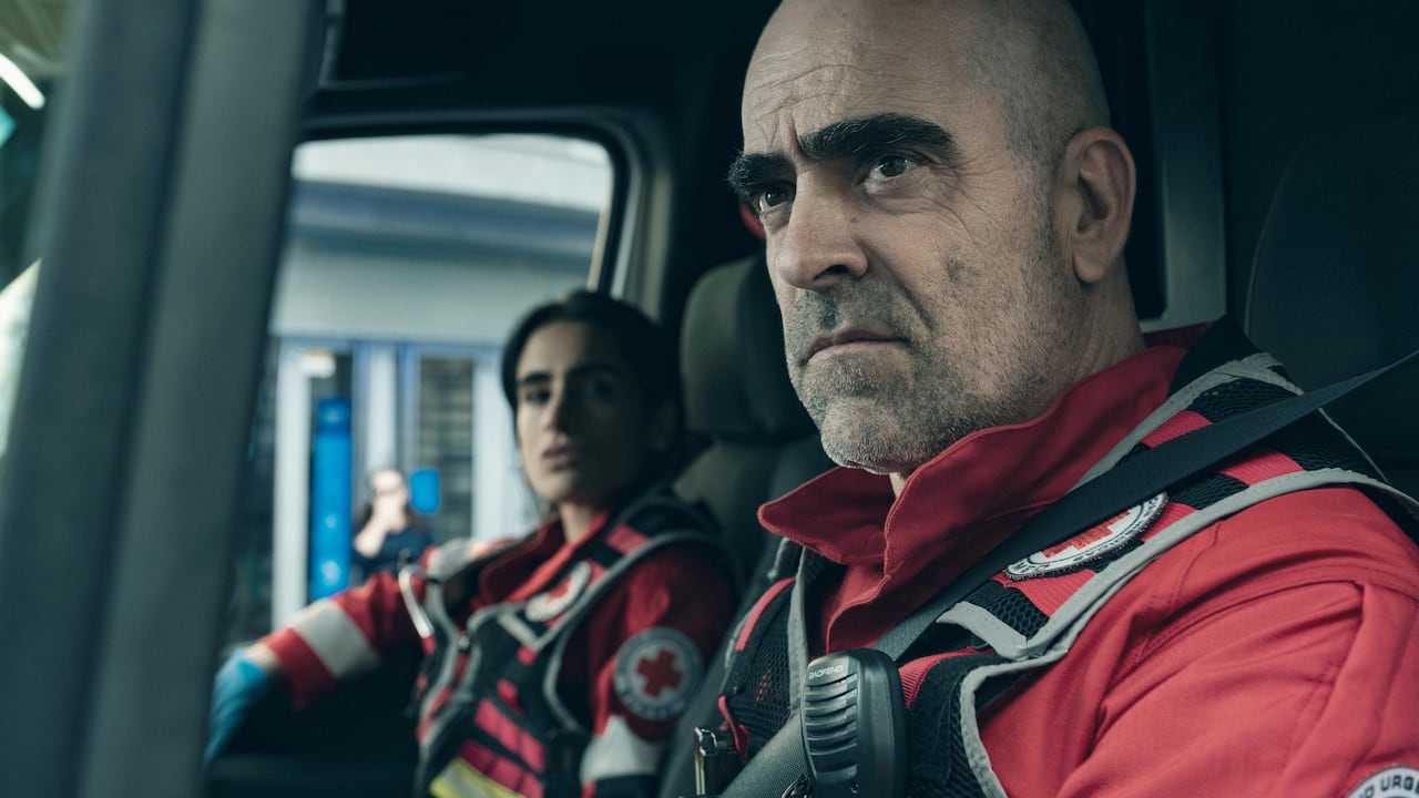 Fariba Sheikhan es Marjane, y Luis Tosar es Salvador.