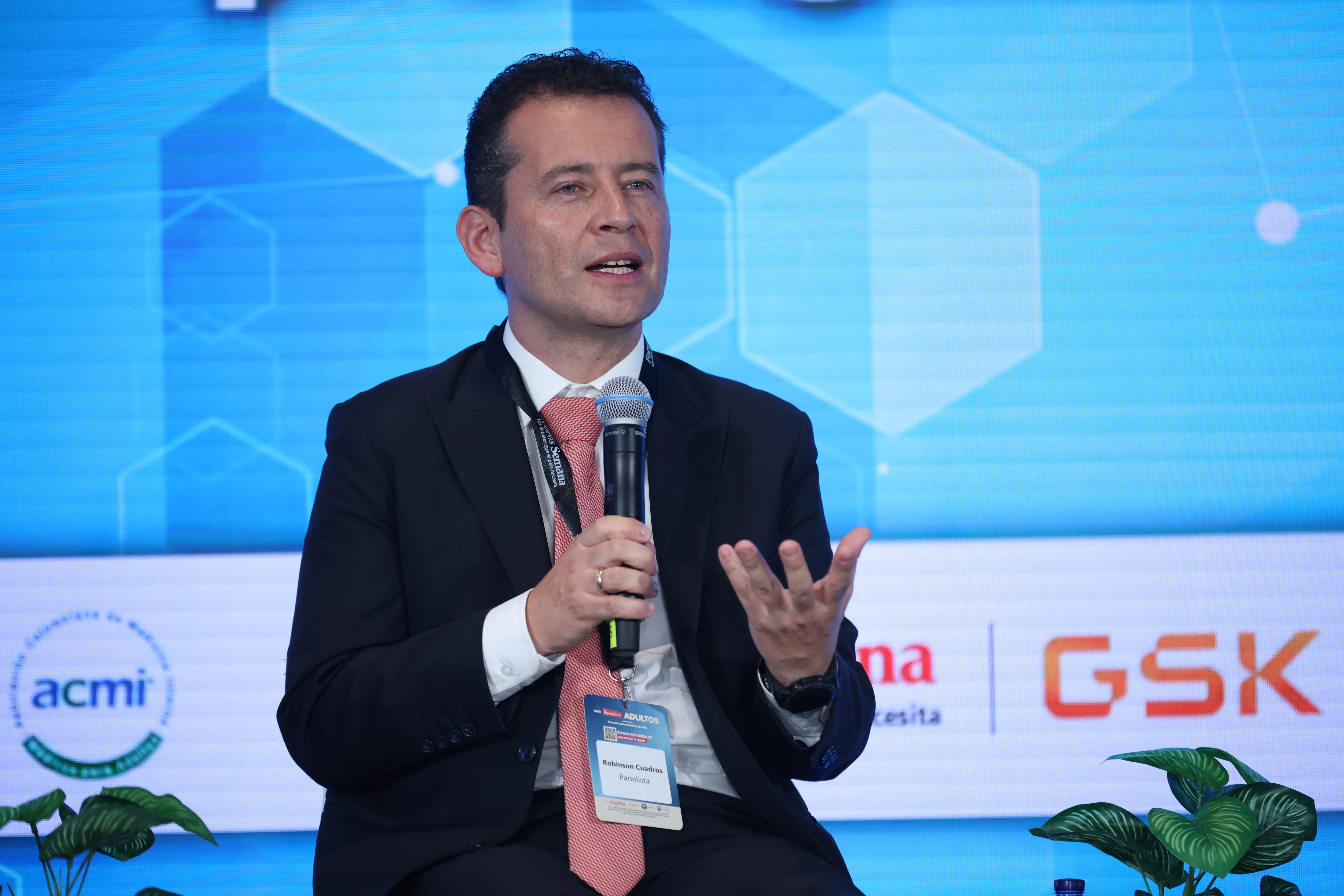 Foro ‘Vacunación en adultos: prevenir para priorizar la vida’
Jueves 3 de julio de 2025,

. PANEL | Vacunarse hoy para protegerse mañana

Robinson Cuadros
Médico geriatra y presidente del comité latinoamericano de la Asociación Internacional de Gerontología
y Geriatría
Ángela Viviana Pérez Gómez
Líder de Asuntos Públicos y Sociales de SIES SALUD IPS
Diana Julieta Díaz Castellanos
Gerente de salud de ACEMI