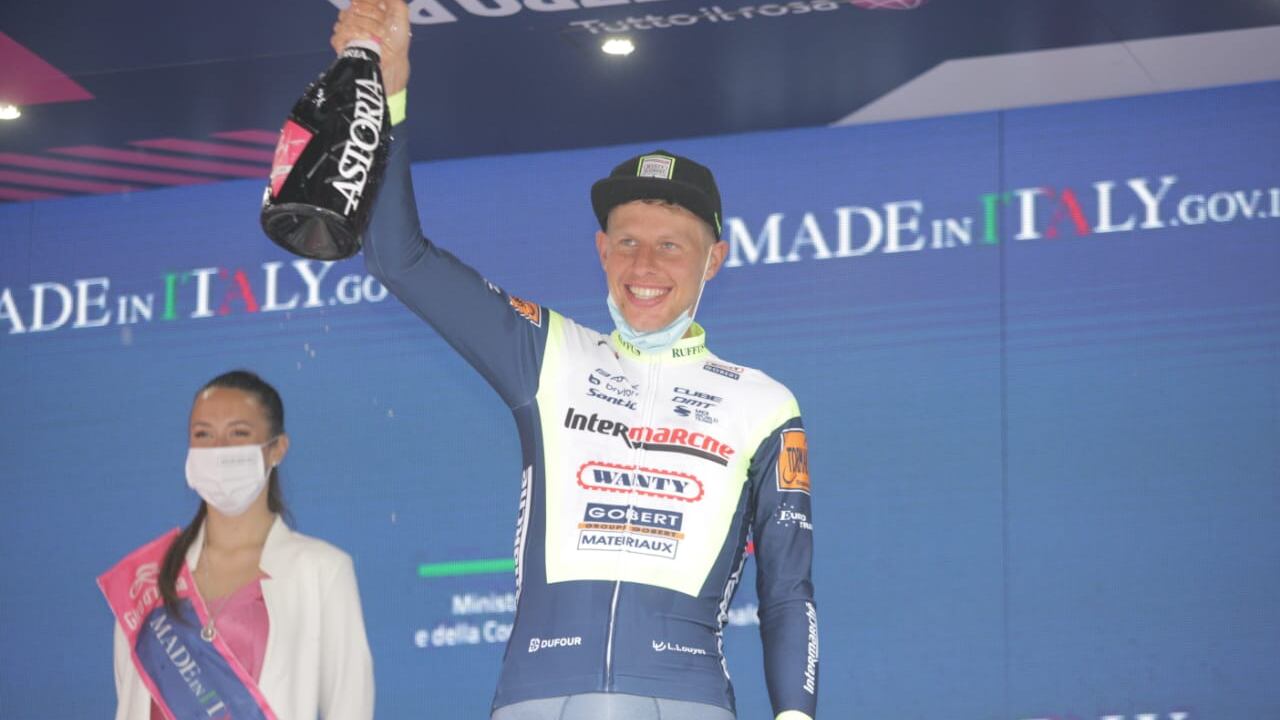 Taco Van der Hoorn , podio etapa 3, Giro de Italia 2021