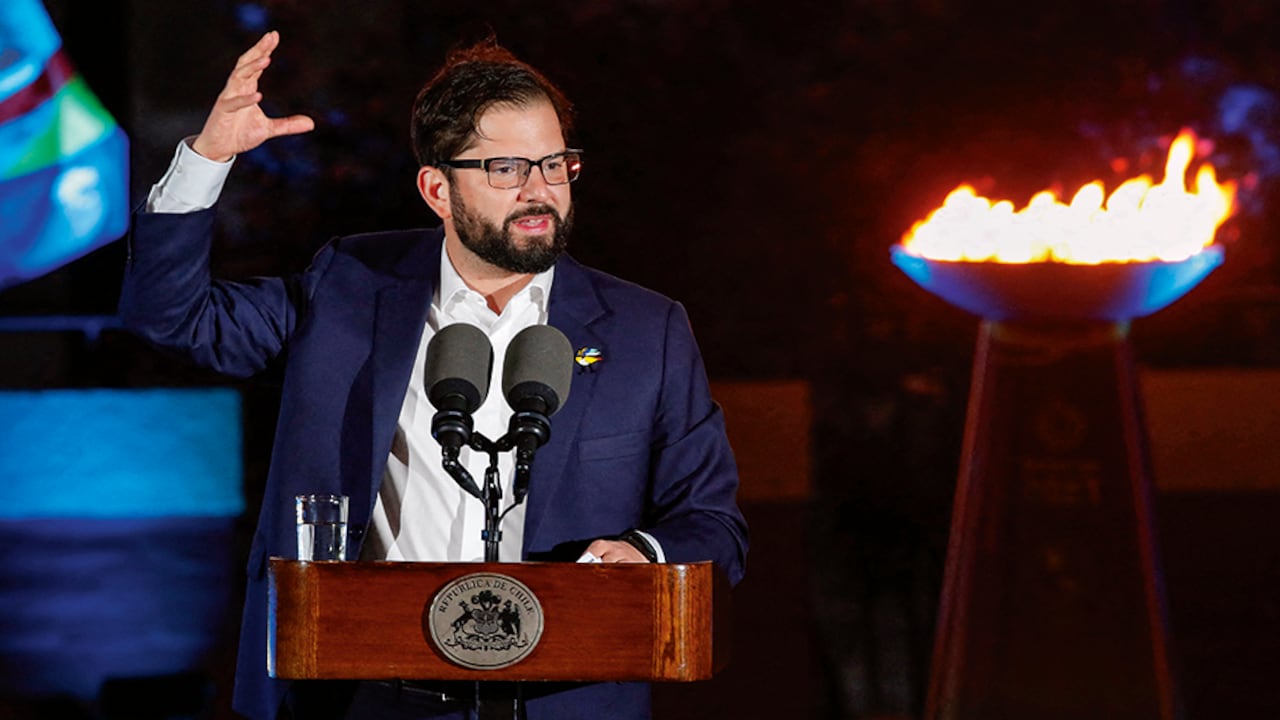 Gabriel Boric tuvo que convocar marchas a su favor para validar su mandato, que se estanca en medio de una impopularidad cada vez más alta.