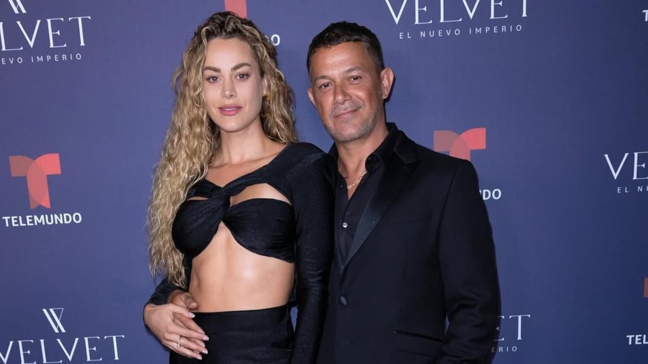 Alejandro Sanz y Candela Márquez habrían terminado su relación.
