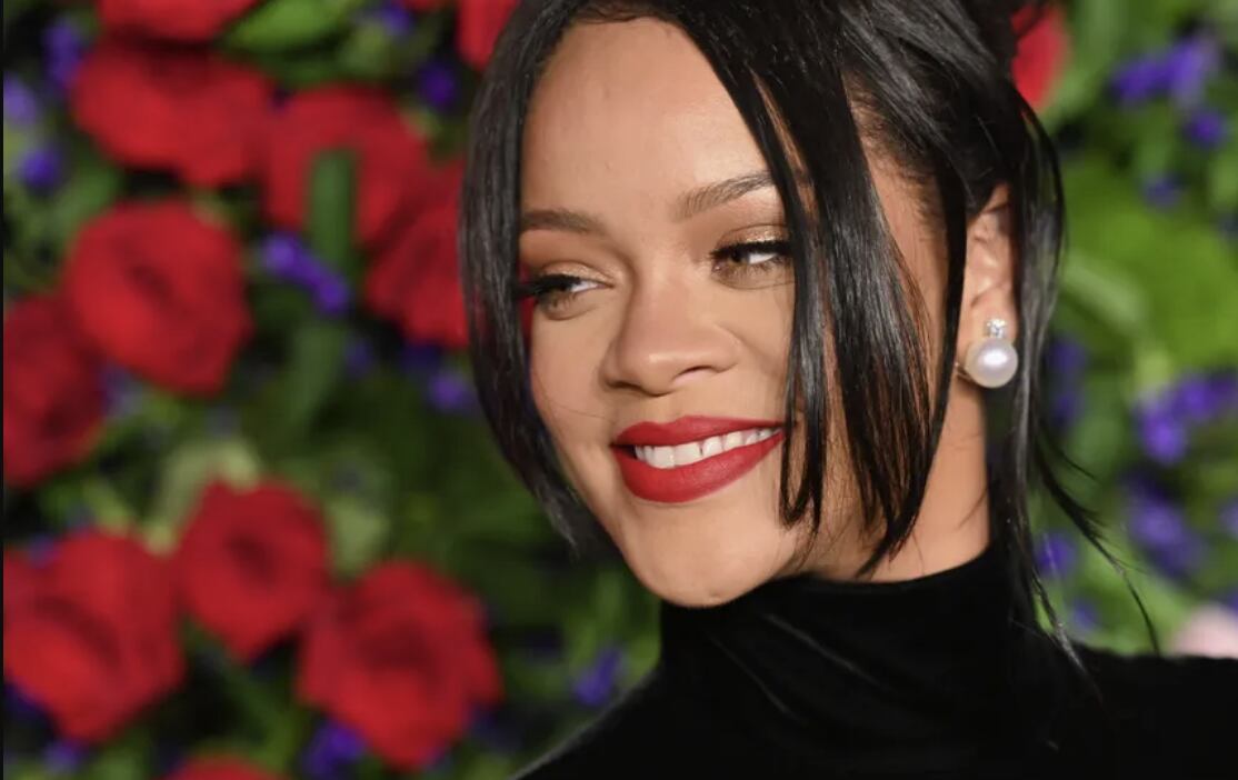 La cantante Rihanna amenizó la preboda. Algunos asistentes no quedaron contentos con su presentación