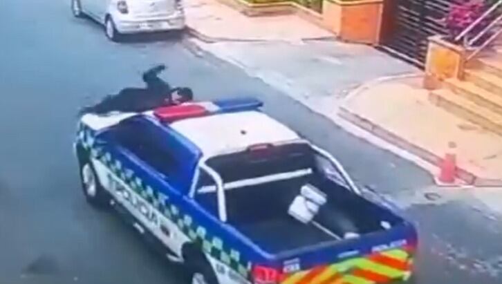 Hombre atacó a Policía