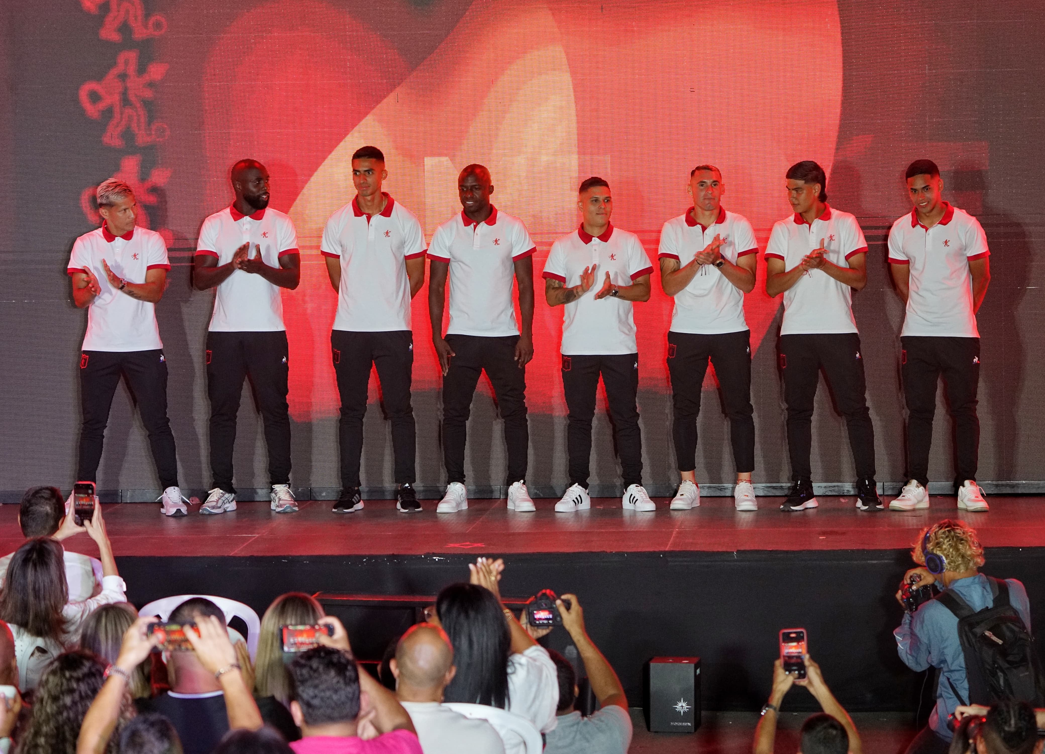 Presentación del plantel del equipo masculino del América de Cali para este primer semestre del 2025.