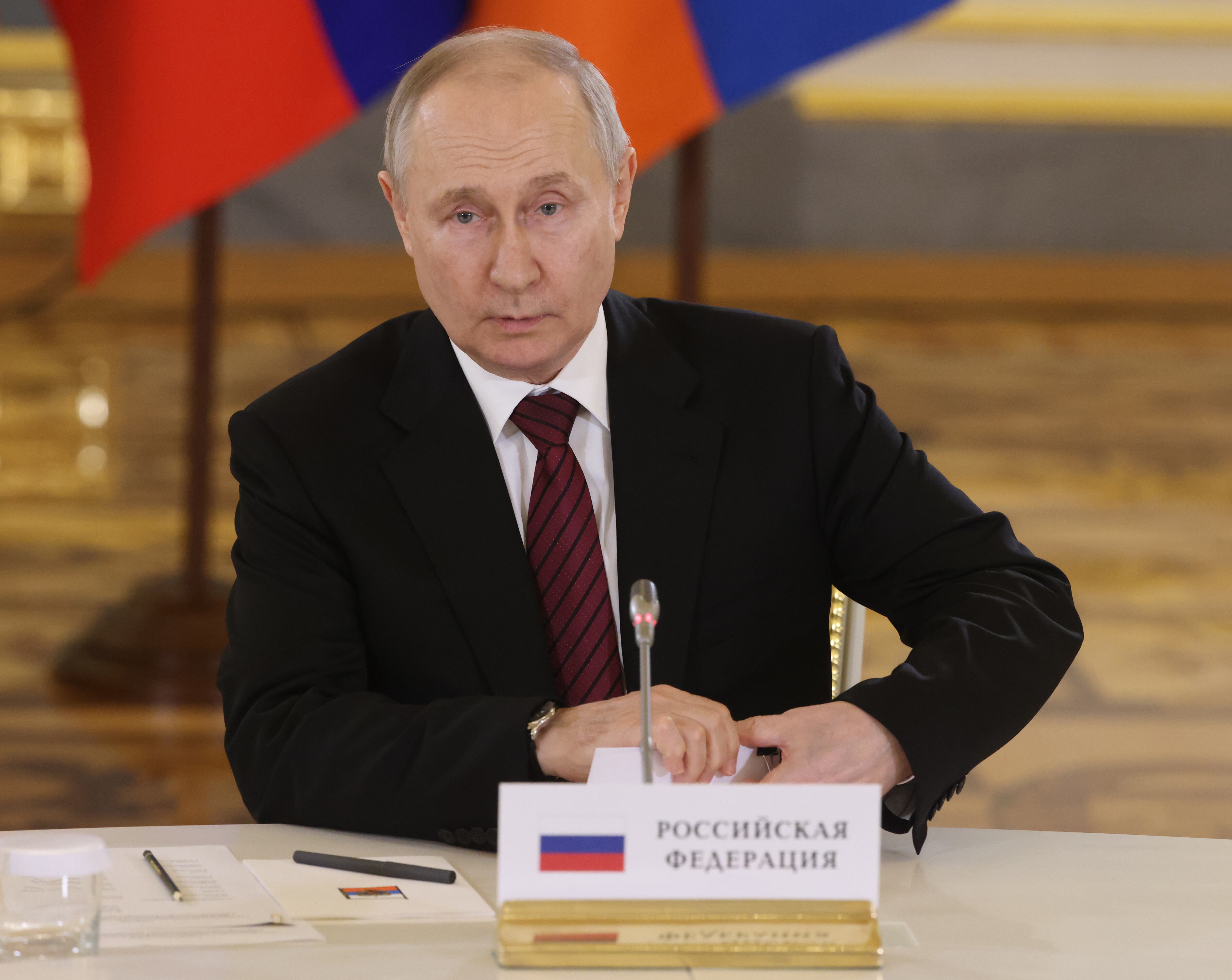 Un supuesto mensaje de Putin en el que anunciaba la invasión de Ucrania a varias regiones de Rusia, generó pánico y encendió las alarmas.