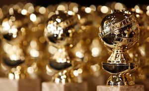 Estatuillas de los Globos de Oro durante una conferencia de prensa en el Hotel Beverly Hilton en Beverly Hills, California.