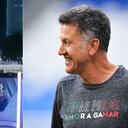 El técnico colombiano hace presencia en Qatar como invitado de reconocida cadena de TV.