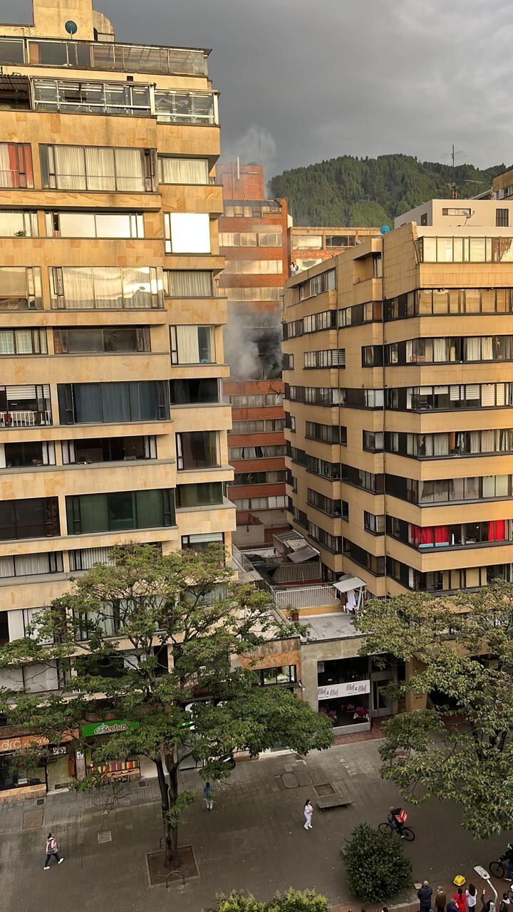 El incendio fue controlado por los bomberos de Bogotá