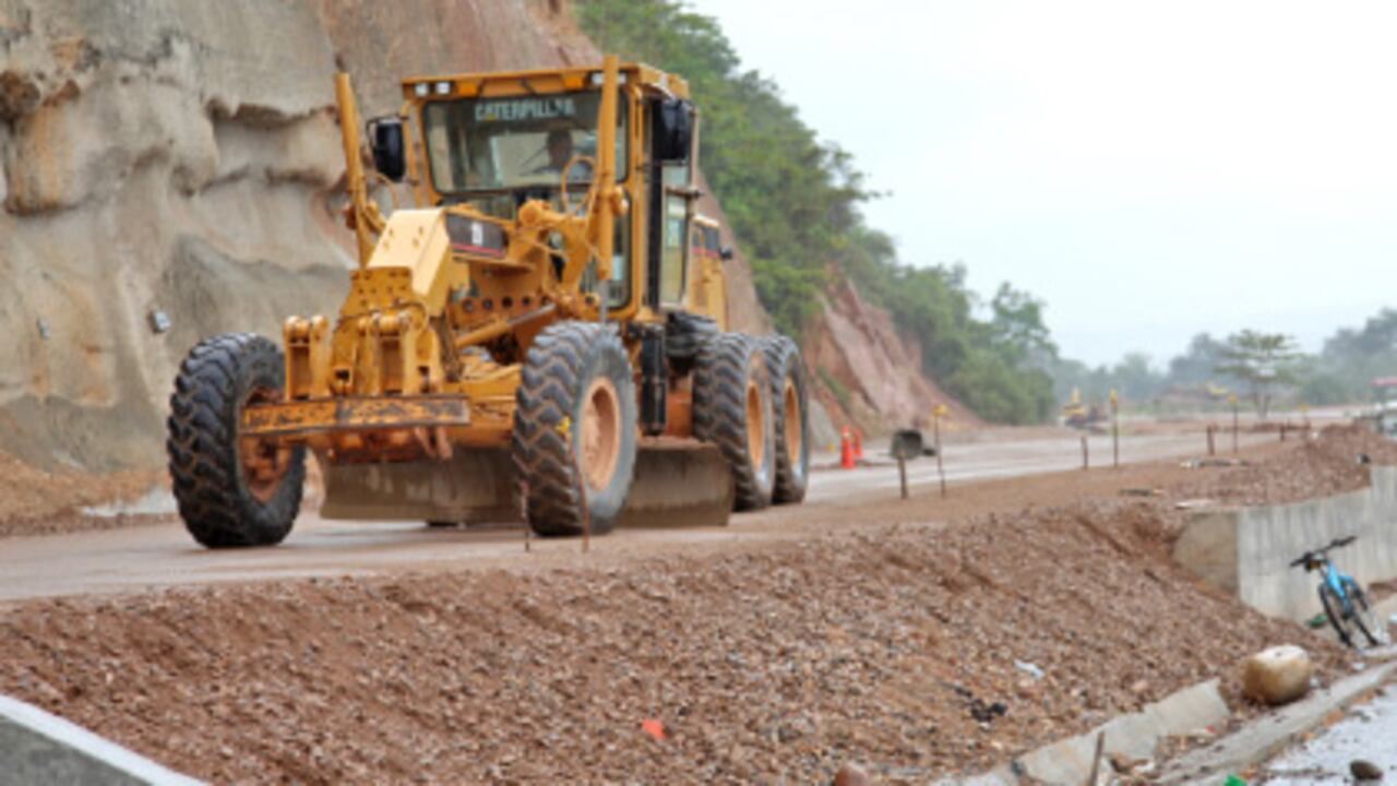 La ampliación de la doble calzada Bogotá-Girardot, variante de Melgar, ha provocado trancones.