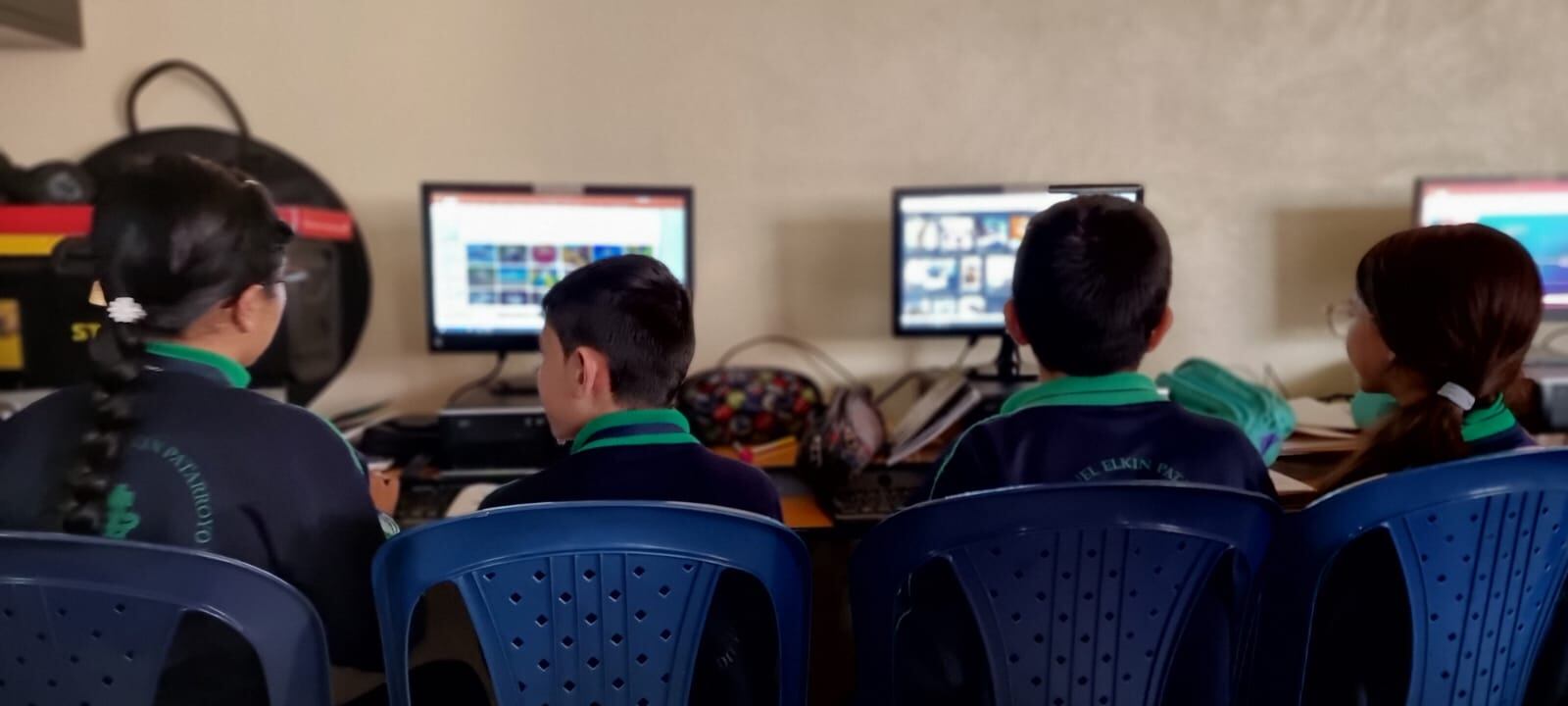 Escuelas Conectadas Claro por Colombia es una iniciativa que entrega internet gratuito a instituciones educativas en zonas vulnerables.
