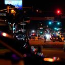 La policía investiga una escena donde se produjo un tiroteo, el domingo 22 de enero de 2023, en Monterey Park, California. (AP Foto/Jae C. Hong)