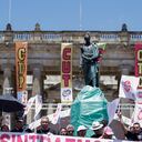 Centrales obreras piden al gobierno subsidiar el 100% del pago de la prima de mitad de año.