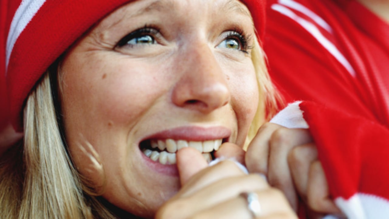 Se realiza de manera inconsciente y puede llegar a tener grandes consecuencias negativas para la salud.