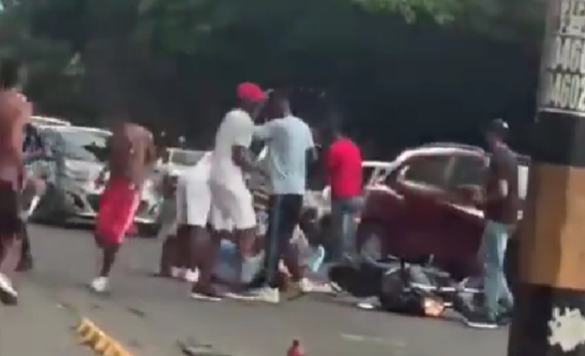 Hinchas América atacaron a hincha del Cali.