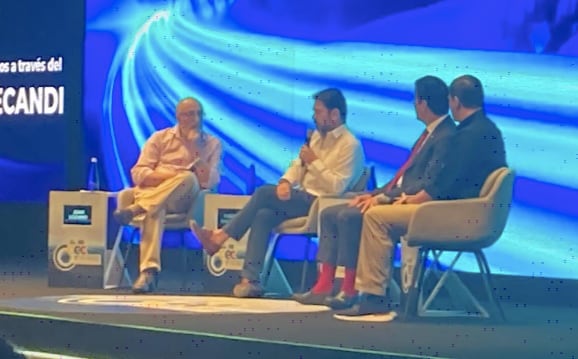 Conversatorio de Juan Lozano y Juan Carlos Pinzón con los Congresistas de Estados Unidos, Bernie Moreno y Rubén Gallego