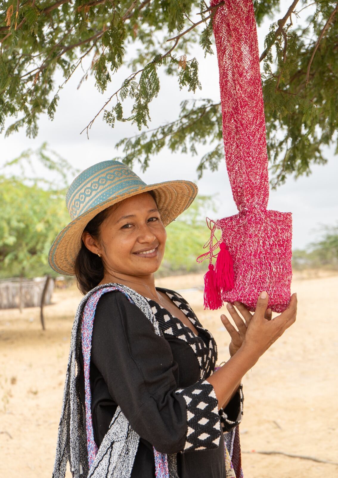 Mujeres tejedoras del Proyecto Kattoui