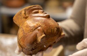 ‘Pasados en retorno’: los 1.194 bienes arqueológicos repatriados por el Gobierno, en el Museo Nacional de Colombia.