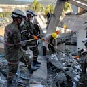 Rescatistas llegaron hasta Cali desde Barranquilla.