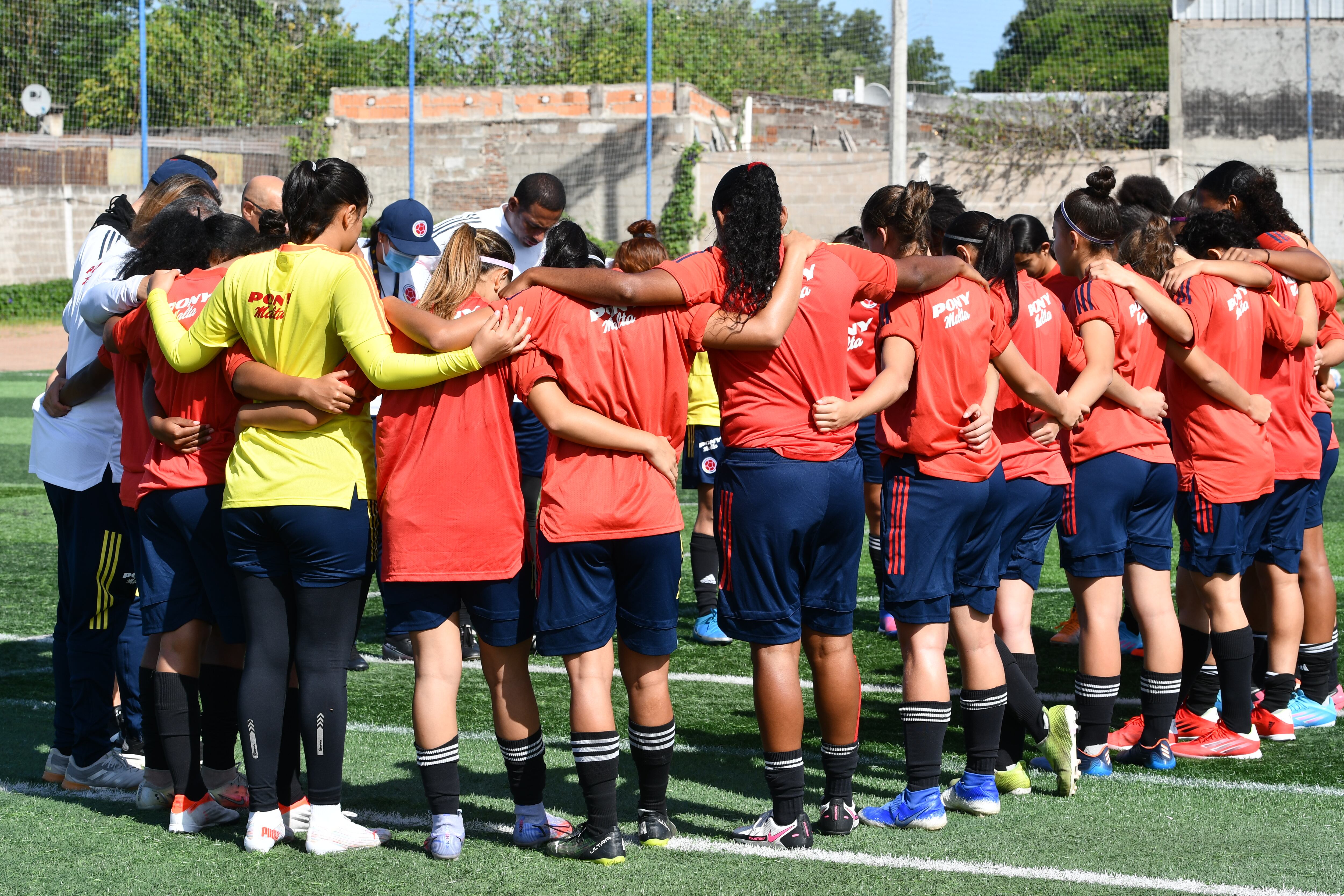 Desde este domingo 13/03, cuatro selecciones comenzarán la disputa de la Fase Final
La corona y tres boletos al Mundial de la India están en juego.
La CONMEBOL Sub 17 Femenina 2022 ingresa a su etapa decisiva con la disputa de la Fase Fina