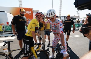 Tadej Pogačar con Jonas Vingegaard, líder y colíder del Tour de Francia 2026 tras tres etapas